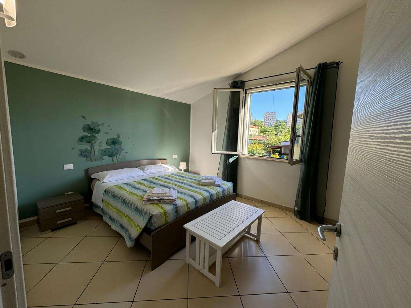 Appartement La Casa Di Glenda Ospedale à Terni Extérieur photo