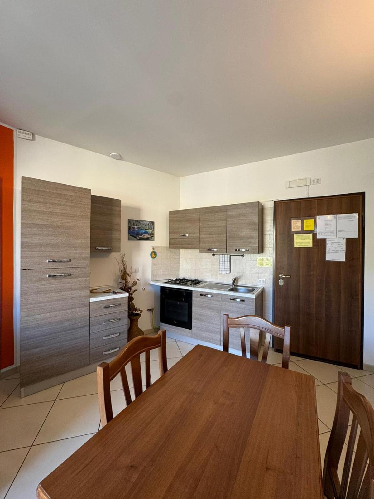 Appartement La Casa Di Glenda Ospedale à Terni Extérieur photo