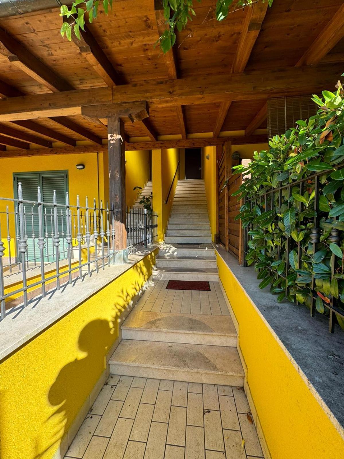 Appartement La Casa Di Glenda Ospedale à Terni Extérieur photo